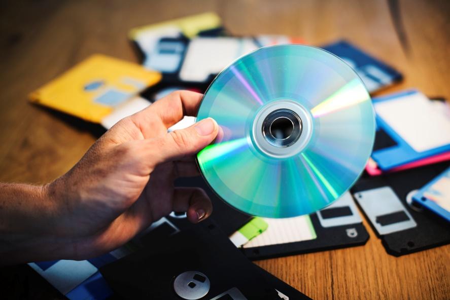 Data Archiving through Optical disk