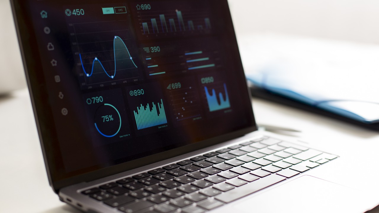 Tools and Technologies for Time Series Analysis in Data Archiving